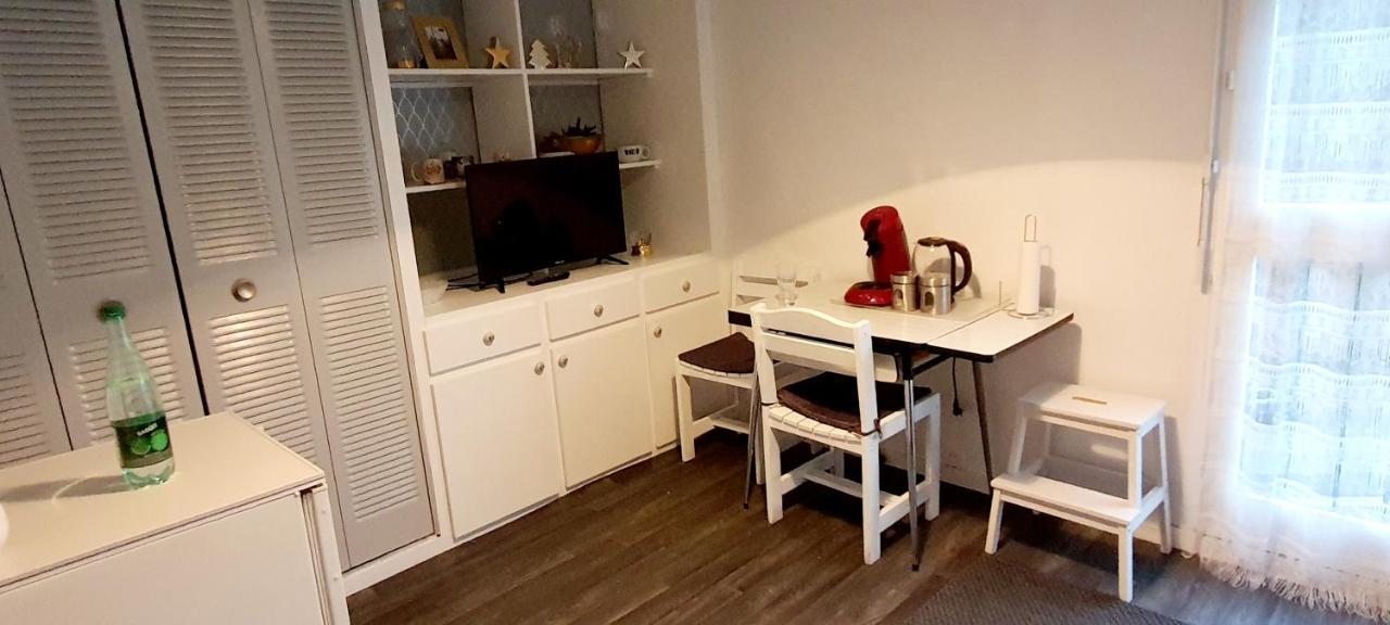 STUDIO en face de la forêt de FONTAINEBLEAU Avon Extérieur photo